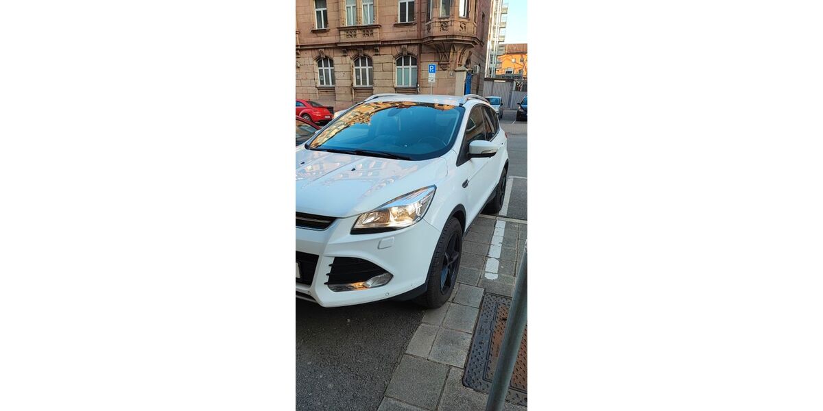 Ford Kuga 201.000 km 5.990 &euro; Nürnberg 90489