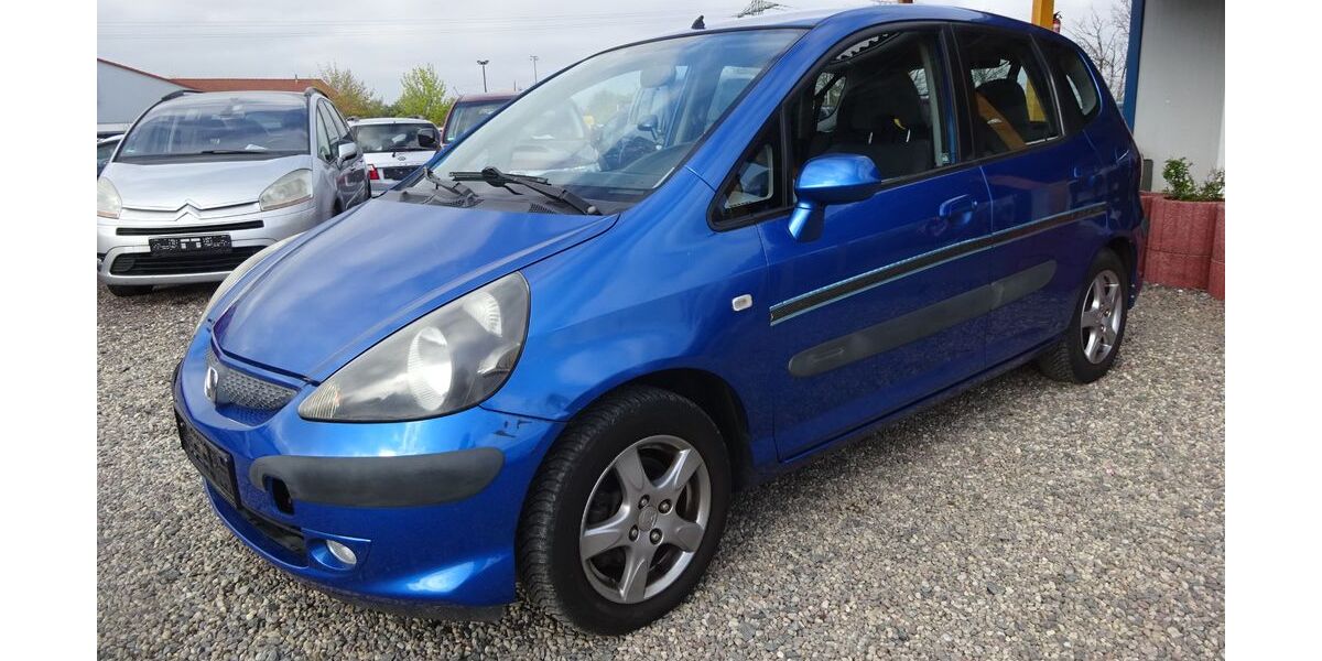 Honda Jazz 193.000 km 900 &euro; Dresden 01219