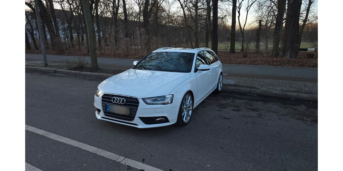 Audi A4 75.155 km 12.400 &euro; Berlin 13407