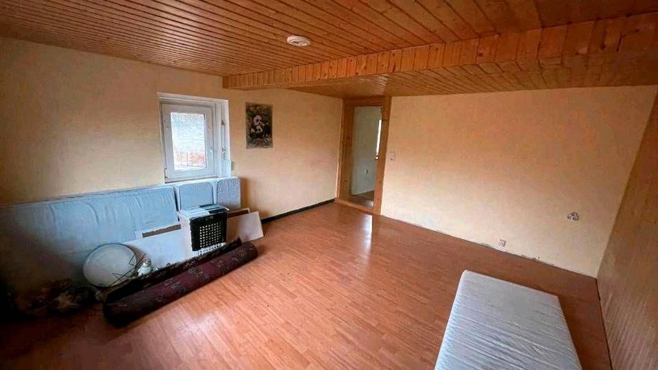 Einfamilienhaus Bad Langensalza - 4 Zimmer, 90 m&sup2;, 60.000&euro; | Angebot:26798002