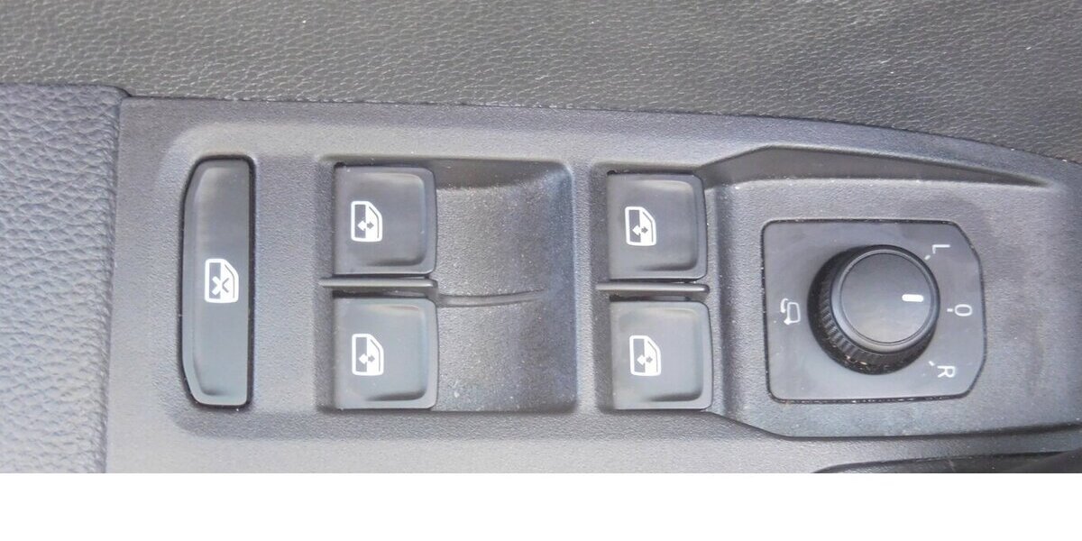 Seat Arona 1.6 Style TSI Edition BMT DSG Navi Klima 31.000 km 17.990 &euro; Vordorf 38533
