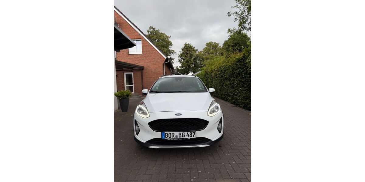 Ford Fiesta 98.000 km 10.999 &euro; Reken 48734