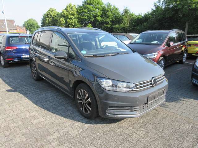 VW Touran United United 2.0 TDI DSG NAVI AHK PANO ALU 89.000 km 22.488 € Bergkamen 59192