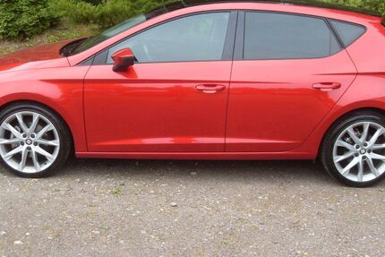 Seat Leon 115.900 km 12.475 &euro; Gräfenhainichen 06773