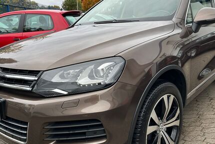 VW Touareg 135.000 km 17.490 € Hamburg 20537