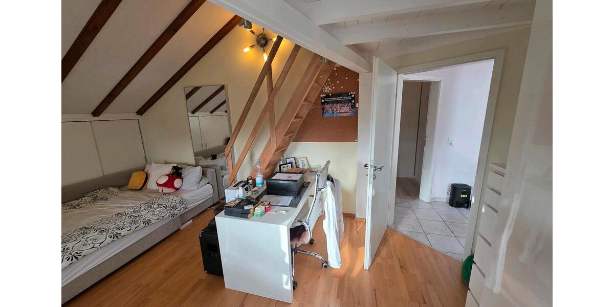 Einfamilienhaus Rösrath - 2 Zimmer, 154 m&sup2;, 2.400&euro; | Angebot:25958899