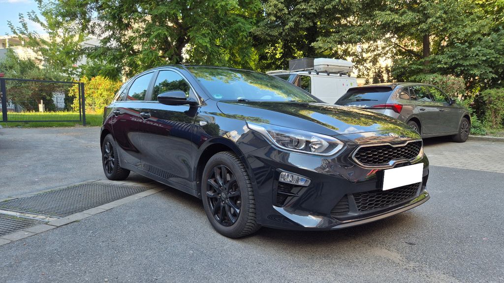 Kia ceed / Ceed 56.680 km 12.100 &euro; Dresden 01307