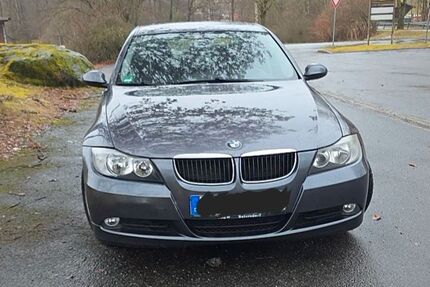 BMW 320 215.000 km 2.800 &euro; Hohenwarth 93480