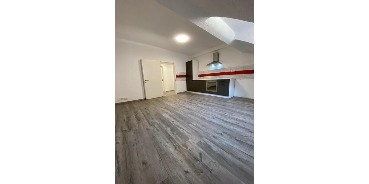 Dachgeschoßwohnung Mettlach - 2 Zimmer, 50 m&sup2;, 600&euro; | Angebot:26413210