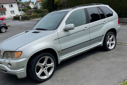 BMW X5 180.000 km 4.100 &euro; Bad Sassendorf 59505