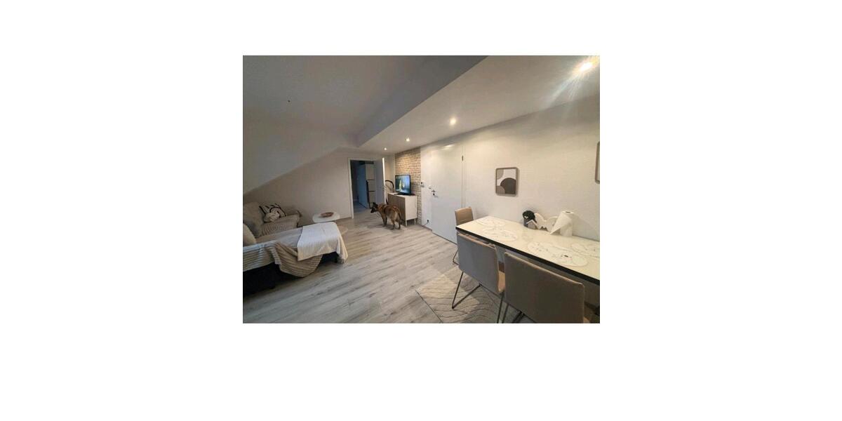 Dachgeschoßwohnung Düren - 3 Zimmer, 67 m&sup2;, 870&euro; | Angebot:25994261