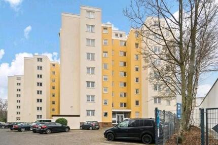 sehr schöne drei Zimmer wohnung 3 zimmer