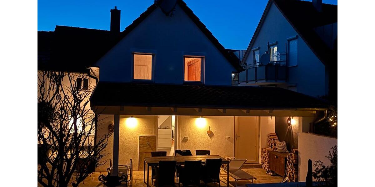 Doppelhaushälfte Neuhausen auf den Fildern - 4.5 Zimmer, 151 m&sup2;, 2.250&euro; | Angebot:25179731