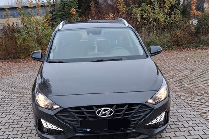 Hyundai i30 127.000 km 11.800 &euro; Gebenbach 92274