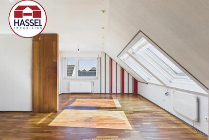 Wohnen mit Seeblick. Charmante Maisonette-Dachgeschoßwohnung in beliebter Lage Zülpichs.