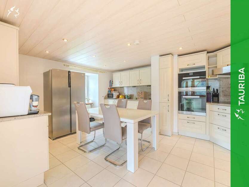 Haus zum Kaufen in Stühlingen 870.000 € 390 m²