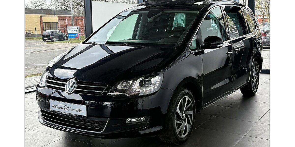 VW Sharan 2.0 TDI Pano ACC elektrische Türen Ass 135.000 km 20.999 &euro; Stade 21682