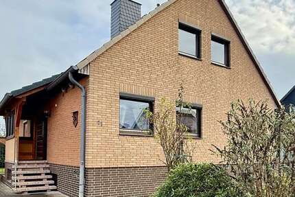 Haus zum Kaufen in Neustadt am Rübenberge 299.000 € 160 m² 6 zimmer