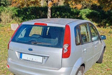 Ford Fiesta 200.000 km 1.200 &euro; Frankfurt am Main 60528