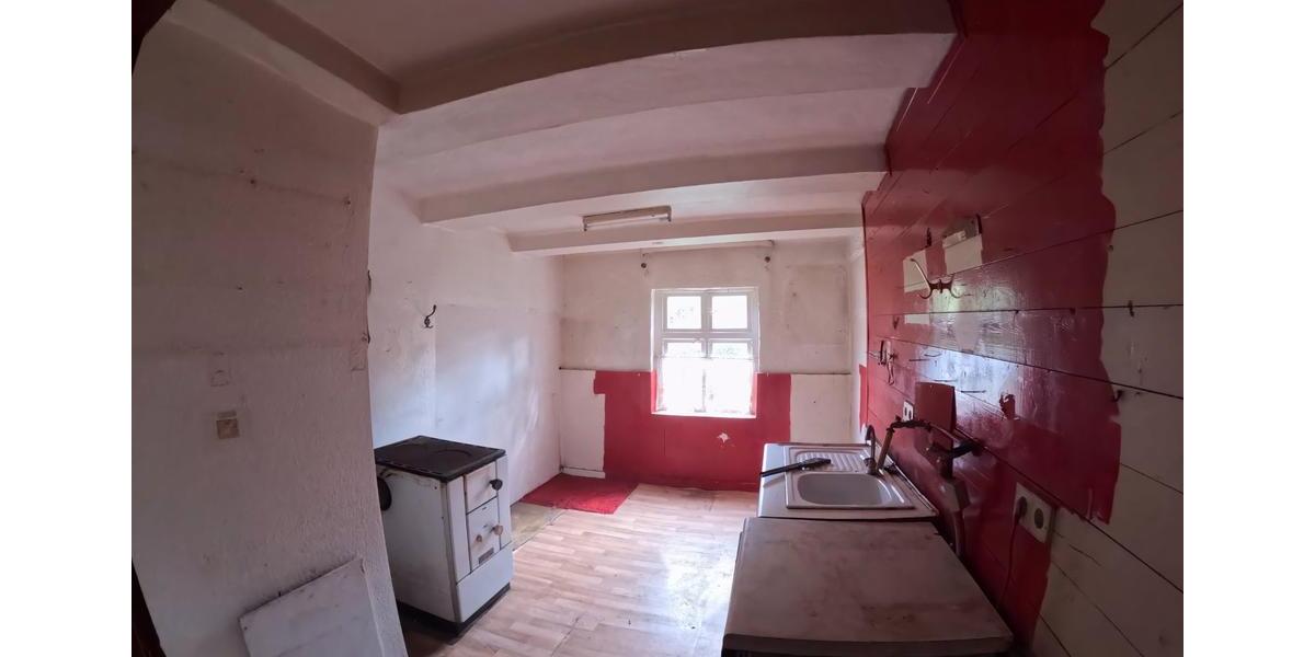Einfamilienhaus Edemissen - 7 Zimmer, 200 m&sup2;, 160.000&euro; | Angebot:27120168