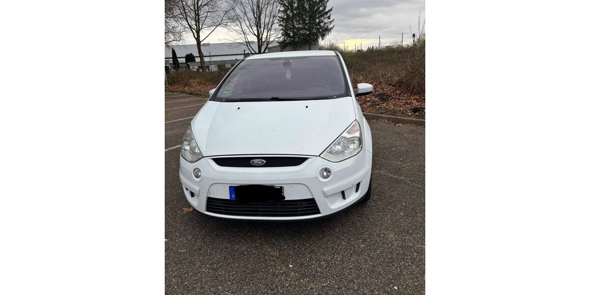 Ford S-Max 223.000 km 3.800 &euro; Bühl 77815