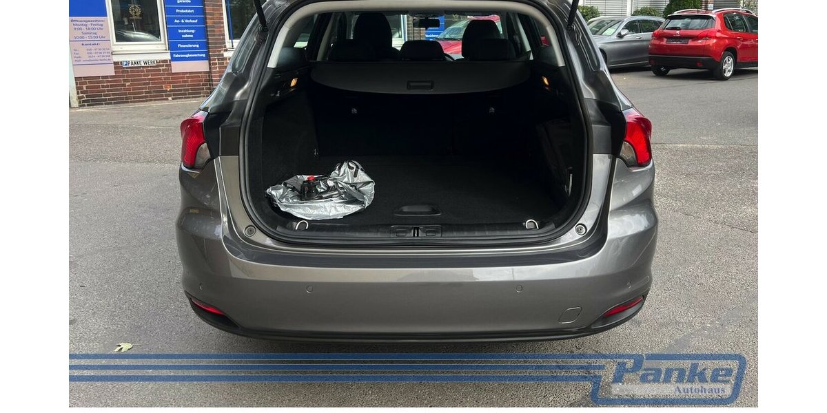 Fiat Tipo 1.4 T-Jet Easy*AHK*SHZ*Klima*NAV*LED*BT* 131.411 km 7.990 &euro; Berlin 13187