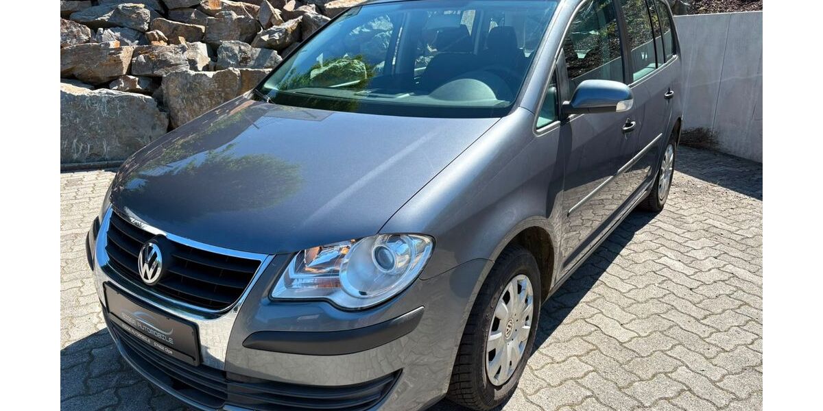 VW Touran 248.000 km 2.499 &euro; Olpe 57462