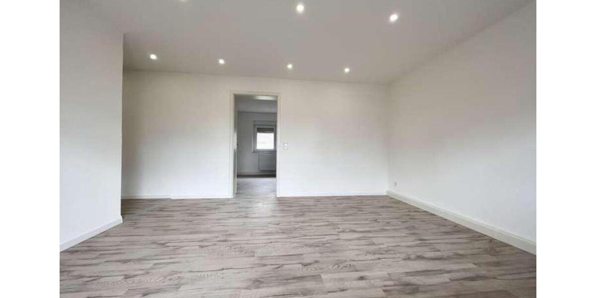 Dreifamilienhaus mit sonnigem Garten 8 zimmer