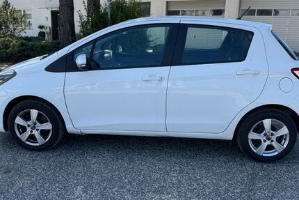 Toyota Yaris 181.493 km 6.590 &euro; Barsbüttel 22885