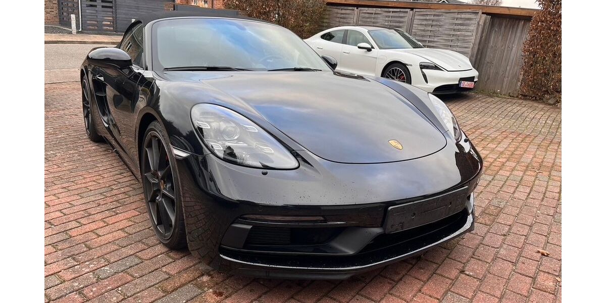 Porsche Andere 25.500 km 74.300 &euro; Henstedt-Ulzburg 24558