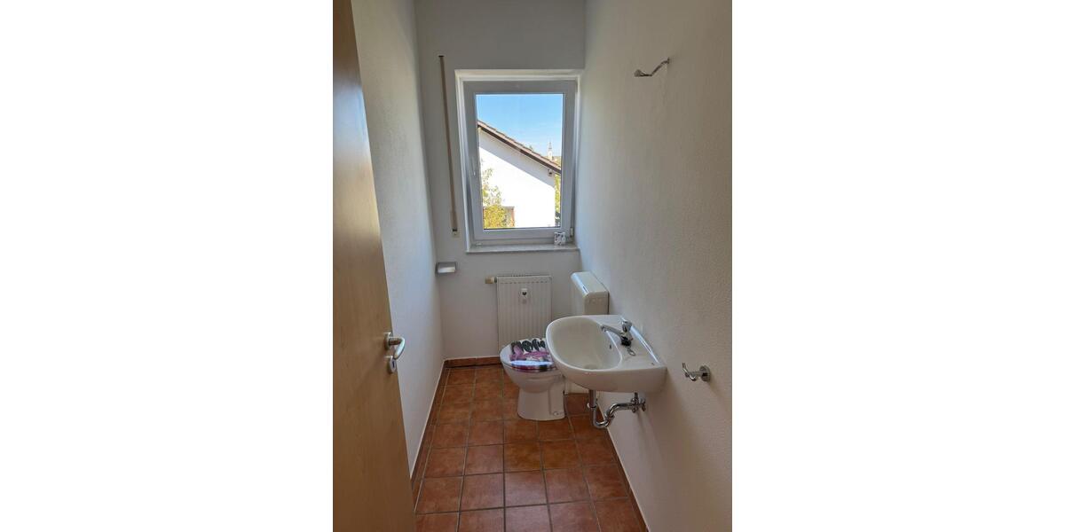 Etagenwohnung Nittenau - 4 Zimmer, 110 m&sup2;, 1.190&euro; | Angebot:26384512