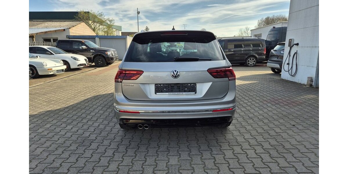VW Tiguan Highline R-Line DSG, Navigation, LED-Schein 61.222 km 22.790 &euro; Rodgau 63110