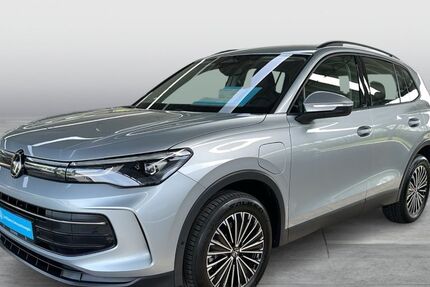 VW Tiguan 8.149 km 39.995 &euro; Büren 33142