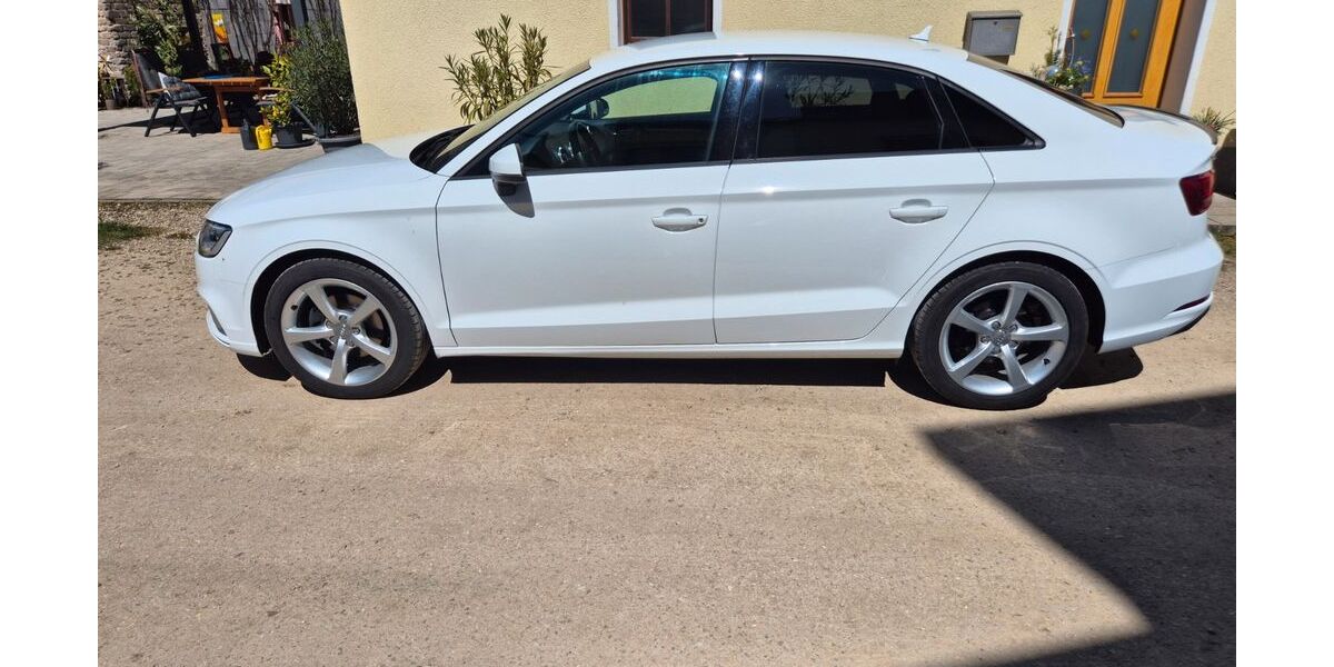 Audi A3 80.300 km 17.900 &euro; Pommelsbrunn 91224