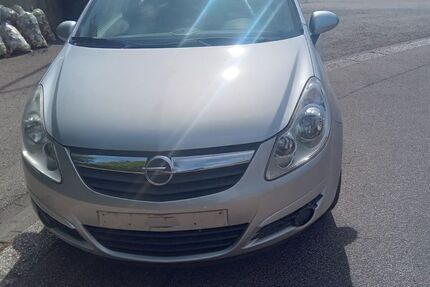 Opel Corsa 126.000 km 1.390 &euro; Gutweiler 54317