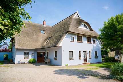 Haus Ahrenshoop - 20 Zimmer, 521 m&sup2;, 2.900.000&euro; | Angebot:21404414