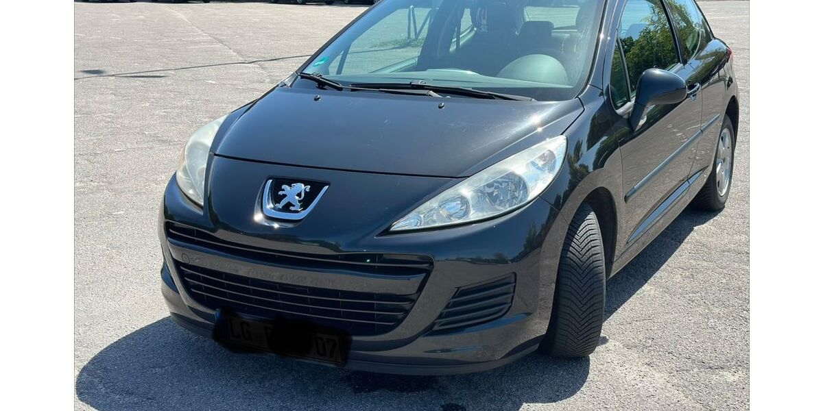 Peugeot 207 141.000 km 2.500 &euro; Bad Segeberg 23795