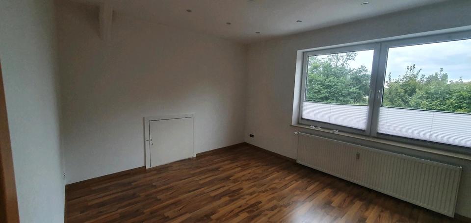 Etagenwohnung Hankensbüttel - 3 Zimmer, 87 m&sup2;, 696&euro; | Angebot:25542292