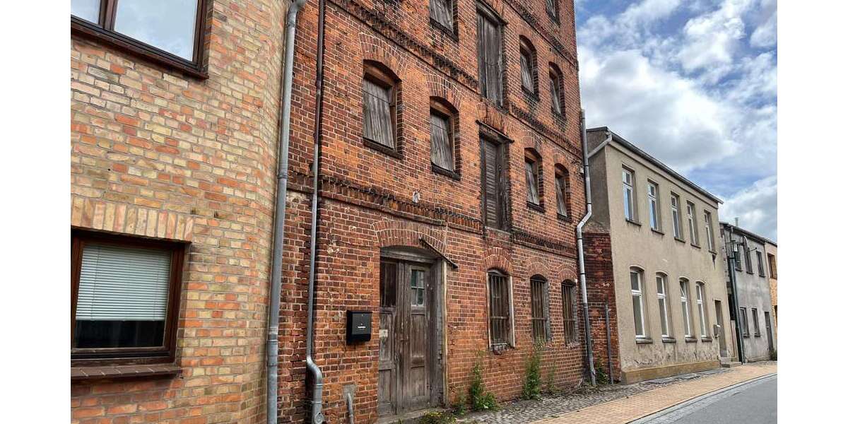 Einfamilienhaus Grevesmühlen - 5 Zimmer, 558 m&sup2;, 149.900&euro; | Angebot:26980807