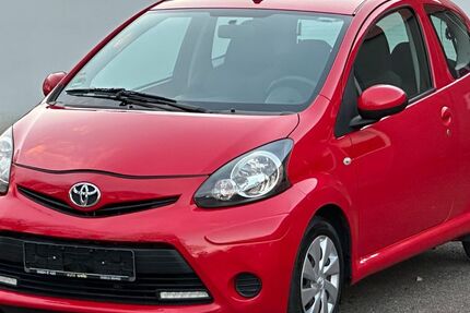 Toyota Aygo (X) 222.000 km 1.999 &euro; Völklingen 66333
