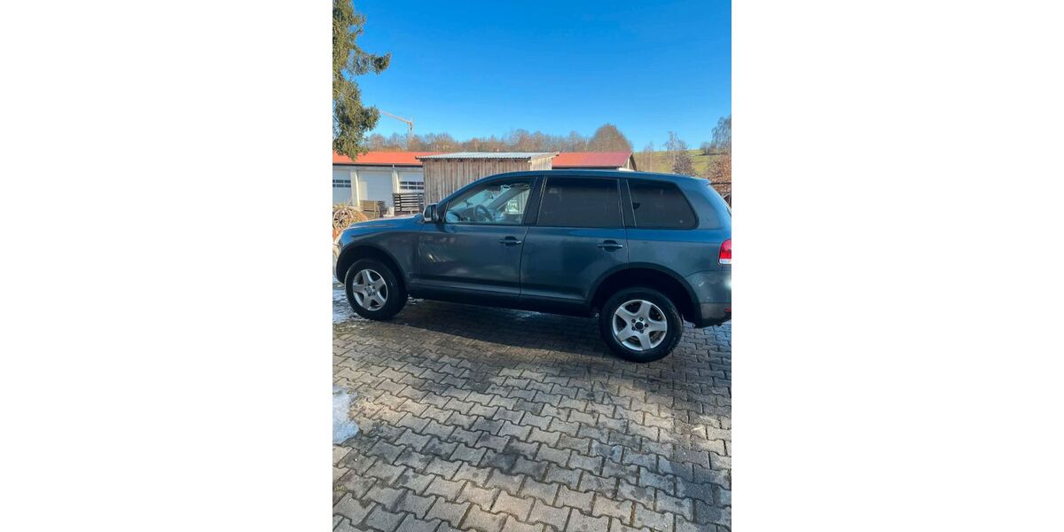 VW Touareg 343.185 km 4.499 &euro; Roding 93426