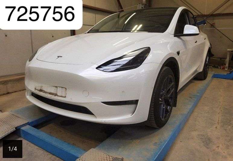 Tesla Model Y 143.334 km 29.450 &euro; Herges-Hallenberg 98587
