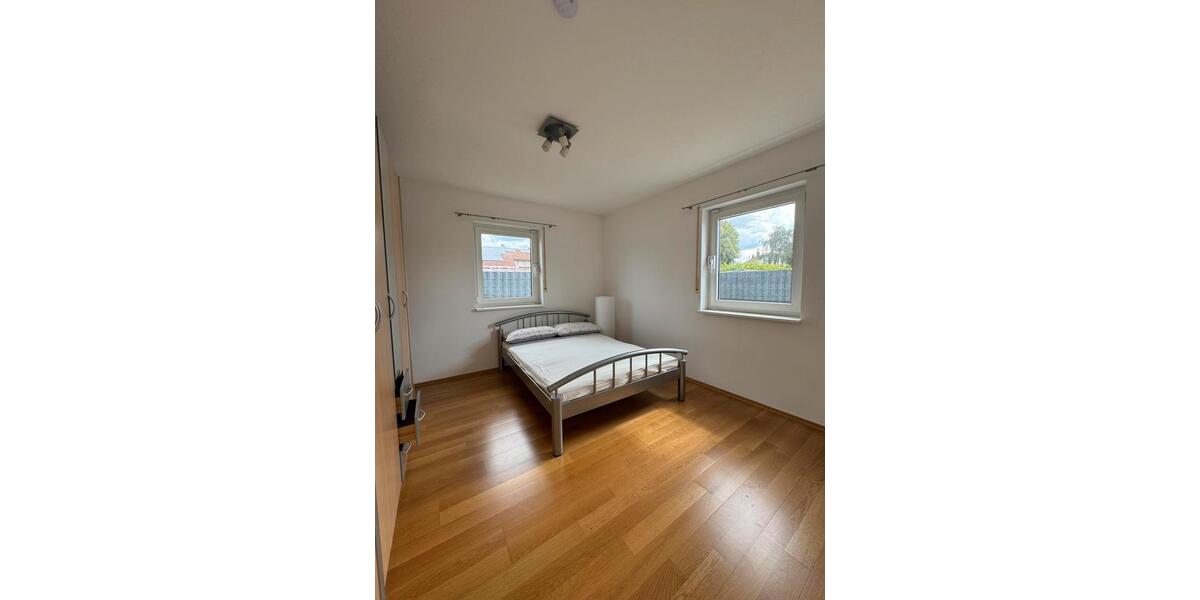 Großzügiges Einfamilienhaus mit Garten und Garage in Niederstotzingen zum vermieten! 4.5 zimmer