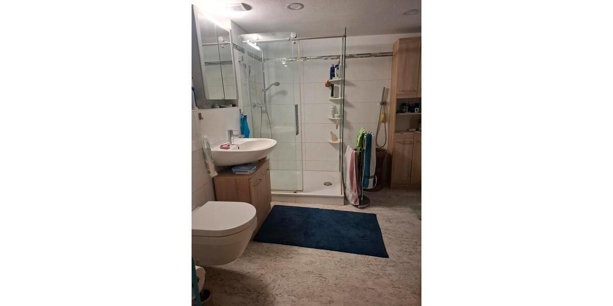 Doppelhaushälfte Stockach - 6 Zimmer, 135 m&sup2;, 220.000&euro; | Angebot:27097664