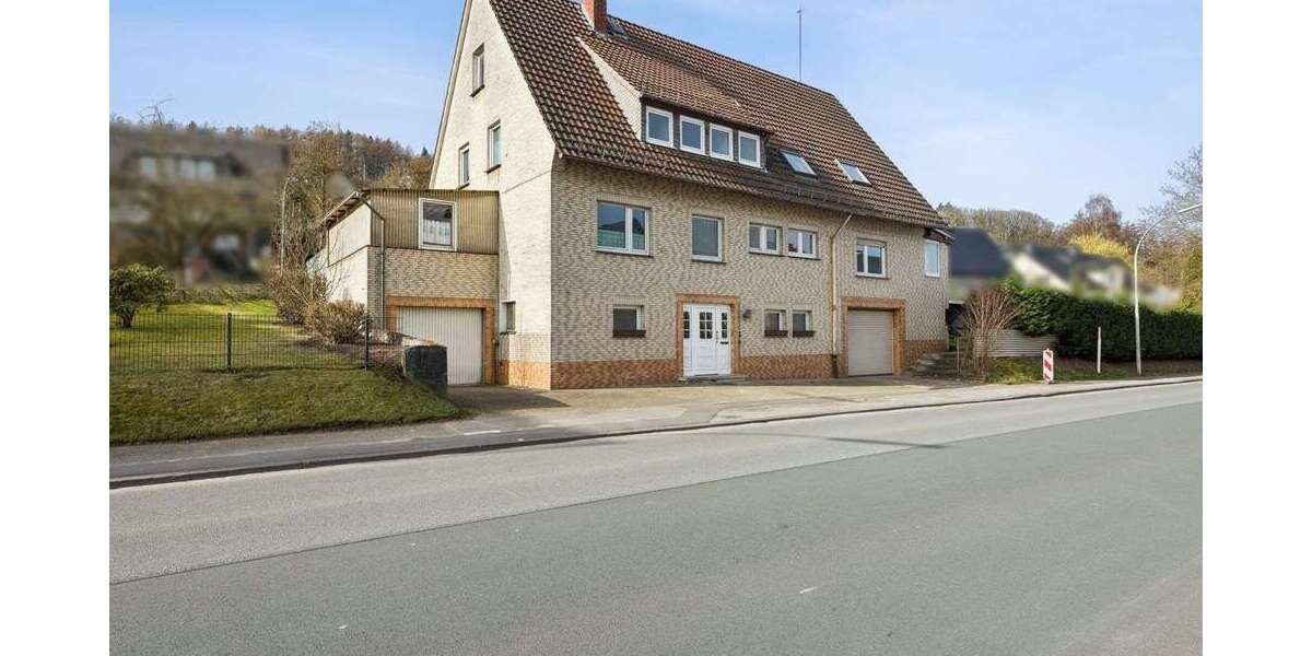 Einfamilienhaus Meschede - 10 Zimmer, 233 m&sup2;, 220.000&euro; | Angebot:25449885