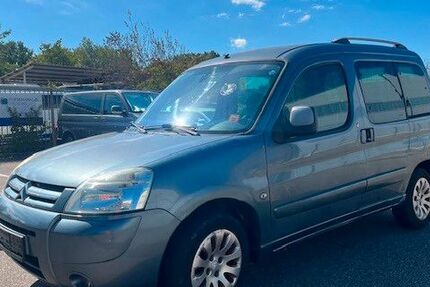 Citroen Berlingo 223.021 km 800 &euro; Freiburg 79102