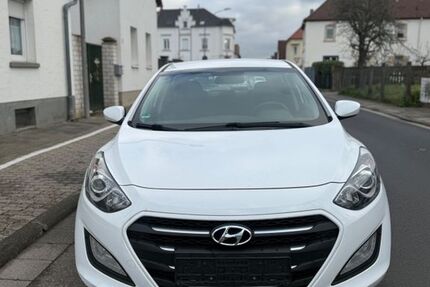 Hyundai i30 186.000 km 5.300 € Hassloch 67454