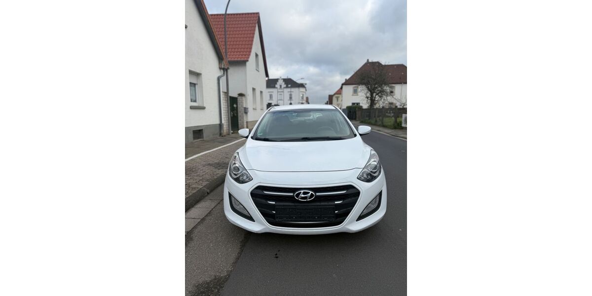 Hyundai i30 186.000 km 5.300 € Hassloch 67454