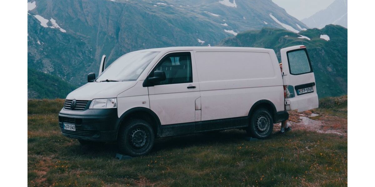 VW T5 Transporter 218.000 km 10.000 &euro; München 81373