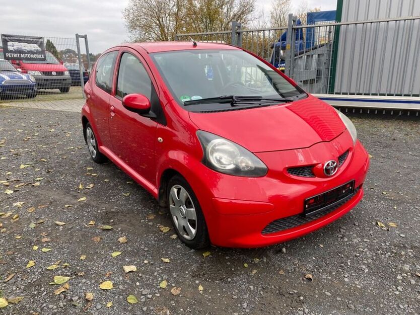 Aygo (X)